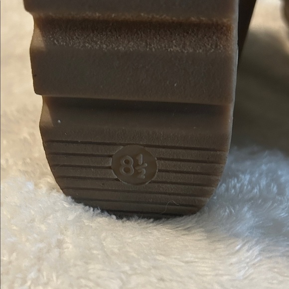 Universal Thread Tan Ankle Booties - Picture 5 of 10